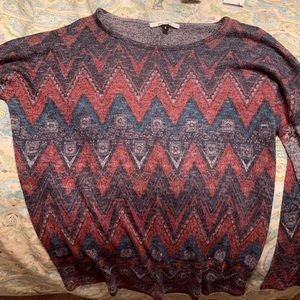 Tribal Design Flowy light Sweater